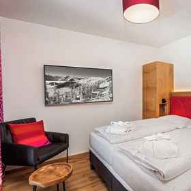 Room 1 Berghotel Schmittenhöhe 2000m, Bramberg am Wildkogel Hotels