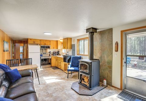 Lain-lain 1 Mi to State Park: Peaceful La Pine Cabin w/ Deck