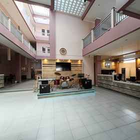 Lobby1Karana Guesthouse Syariah Bandung & Luang Cafe,Mandalajati飯店