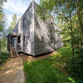 Primary image1Spacious Family Mansion，沙勒罗瓦区飯店