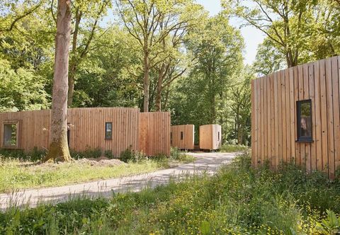 Others Suite Near Tournai With Terrace Views