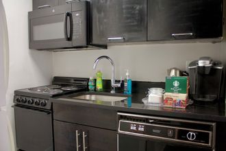 Khác 4 One Block Away From Times Square