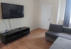 Lain-lain 6 Blackpool - 1-bed Apartment - Sleeps 3 - Pets Allowed Smoking There is a Small Garden