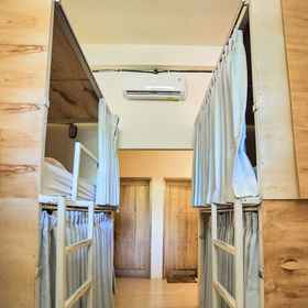 Room 1 LoTide Surf Camp Lombok, Seger Beach Hotels