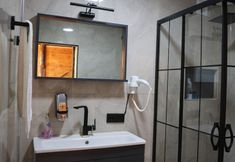 其他 3 The Reo's Suit