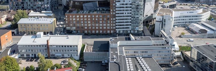 其他 Fabulous 1BR Apt with Sauna & Views