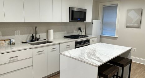 Others 2 Bright Logan Circle 1b 1b Terrace Level Apartment