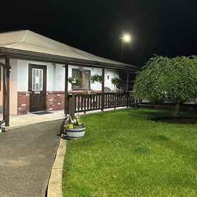 Primary image1Upper Delaware Inn,特拉华县飯店