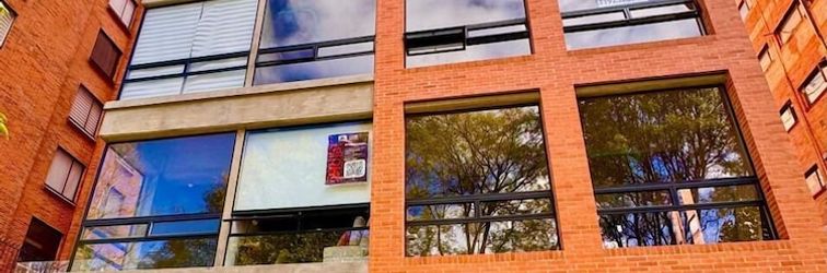 기타 514- Estudio luminoso con balcón