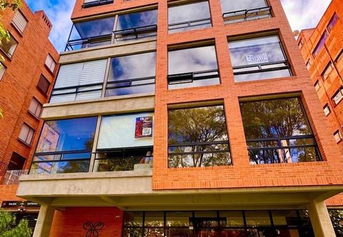 기타 514- Estudio luminoso con balcón