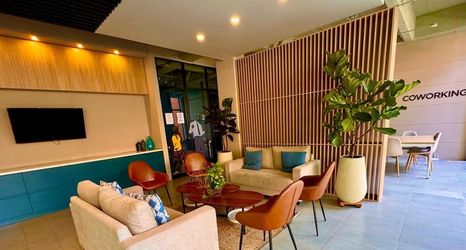 기타 2 514- Estudio luminoso con balcón