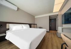 Khác 6 HanTing Hotel (Xiamen Wenzao Vientiane City)