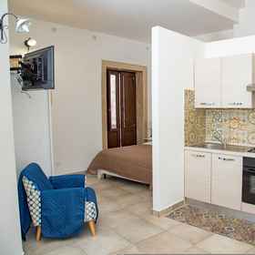 Room 1 塞勒涅之家离海200米, Santuario della Madonna delle Lacrime 酒店