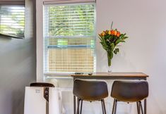 Others 7 East Point Gem: 8 Mi to Dtwn Atlanta!