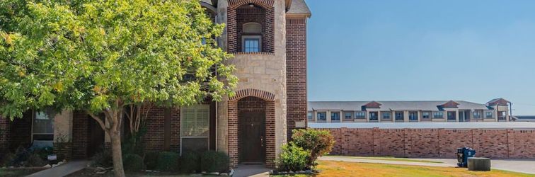 Others The Castle by the Lake w Pool Balcony Grandscape
