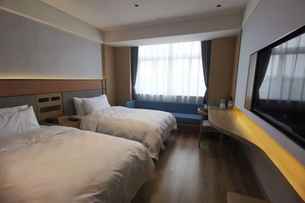 Yinyuan Grand Hotel, Rp 559.652