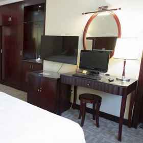 Room 1 Wuyue Hotel, โรงแรม & ที่พัก Baoshan South Rd