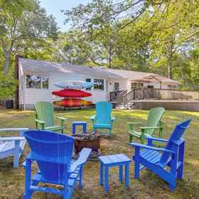 Primary image 1 Waterfront Southold Retreat < 3 Mi to Wineries!, Pindar Vineyards Hotels