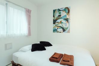 Others 4 Grand Duo Shirokane by Tranova