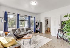 Khác 4 Family-friendly Seattle Home in Green Lake!