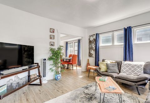 Khác Family-friendly Seattle Home in Green Lake!