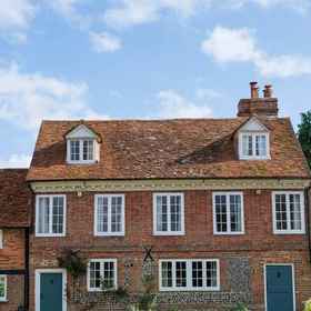 Room 1 Bullocks Farm House in High Wycombe, Hambleden Hotels