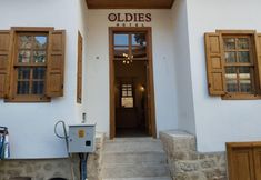 Others 3 Oldies Hotel