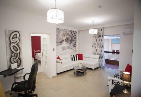 Others Cozy Apartment With sea View Next to Marina Zeas