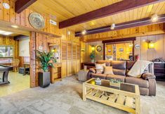 Others 3 Waterfront Kingston Getaway: Beach Access On-site!