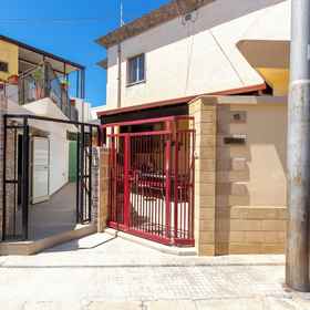 Primary image14088 Da Nonno Claudio by Barbarhouse,Chiesa Madre dei Santi Pietro e Paolo飯店