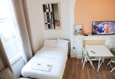 Lain-lain 3 Sunlight Studio