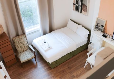 Lain-lain Sunlight Studio