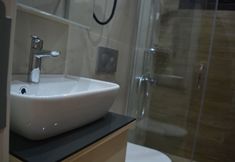 อื่นๆ 6 Garden Elisa Hotel