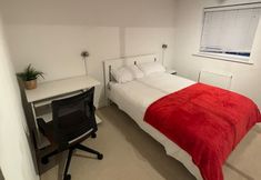 Lain-lain 2 Dartford, 4 Beds, Sleeps 8, Near Bluewater and M25