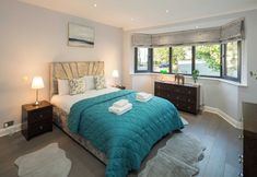 Others 6 Luxurious 6-bed House With Pool and Free Parking