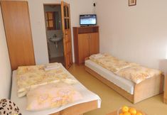 Khác 2 Lovely Holiday Home in Pobierowo for 20 Persons