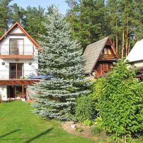 Primary image 1 คอทเทจแยกพร้อมสนามหญ้ารั้วติดทะเลสาบ, Wrony, โรงแรม & ที่พัก Wojewodztwo Warminsko-Mazurskie