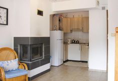 อื่นๆ 6 Detached Cottage With Fenced Yard Right by the Lake, Wrony