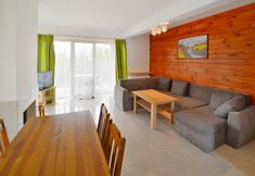 อื่นๆ 2 Holiday Home With Garden, Close to the Beach