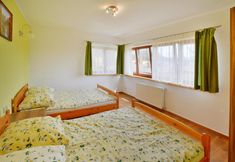 อื่นๆ 3 Holiday Home With Garden, Close to the Beach