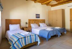 Others 3 Cozy Holiday Home With Pool and Whirlpool in Maheri