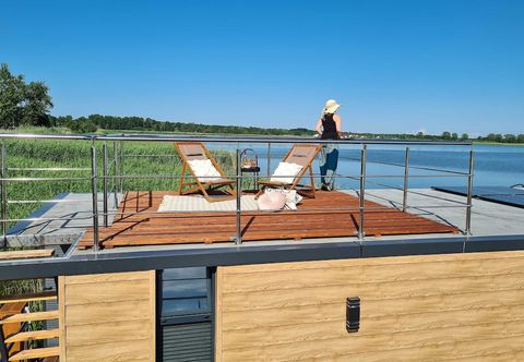 Khác Houseboat in Lazy by Lake Jamno