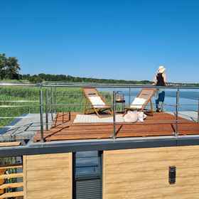 Primary image1拉奇靠近賈姆諾湖船屋,Biesiekierz飯店