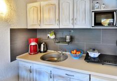 Others 7 Comfortable Holiday Homes With a Fireplace