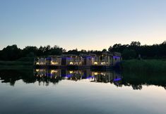 อื่นๆ 7 Luxurious House on the Water for 4 People