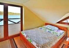 其他 5 Holiday Home by Lake Rosnowskie With Boat