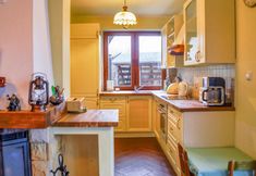 其他 7 Holiday Home by Lake Rosnowskie With Boat