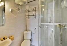 기타 5 Holiday House in Sarbinowo Near the Beach