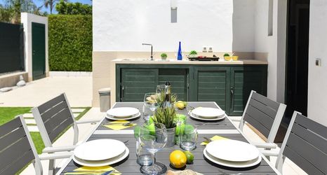 อื่นๆ 2 Central Bungalow With Communal Pool in Maspalomas