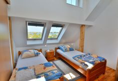 其他 4 Holiday House by Lake Jamno With Private Pier